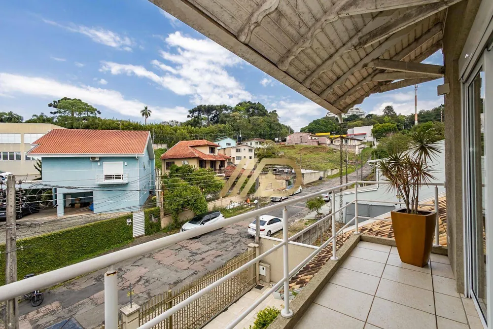 Casa, 4 quartos, 302 m² - Foto 1