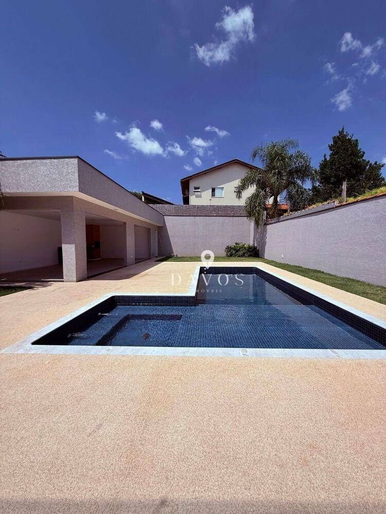 Sobrado, 3 quartos, 323 m² - Foto 2