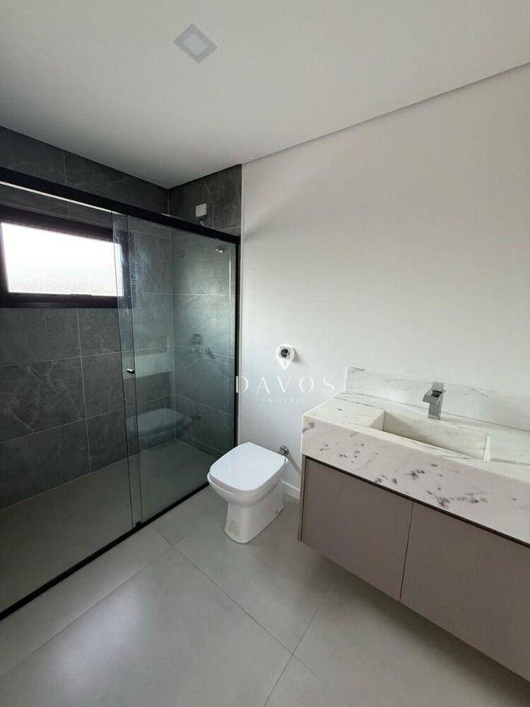 Sobrado, 3 quartos, 323 m² - Foto 3
