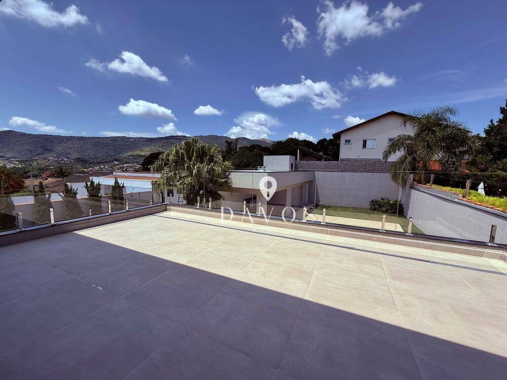 Sobrado, 3 quartos, 323 m² - Foto 4
