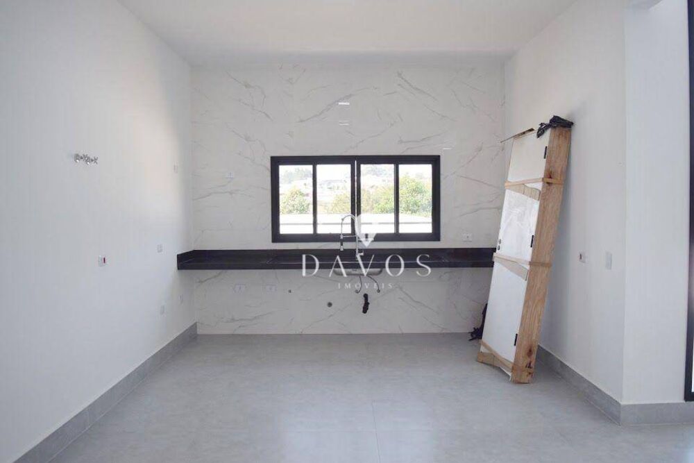 Sobrado, 3 quartos, 305 m² - Foto 2