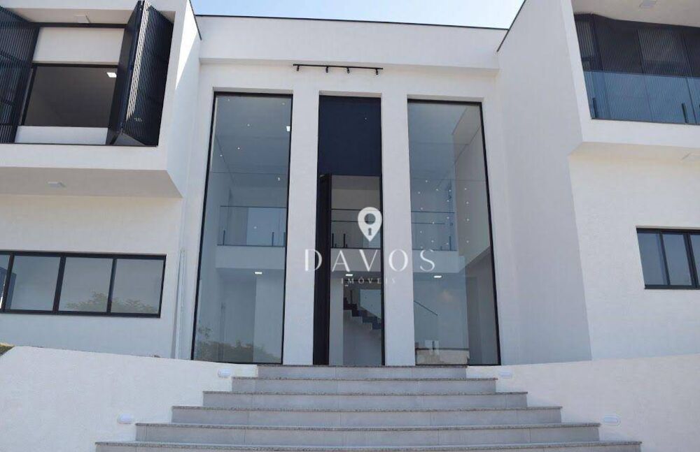 Sobrado, 3 quartos, 305 m² - Foto 3