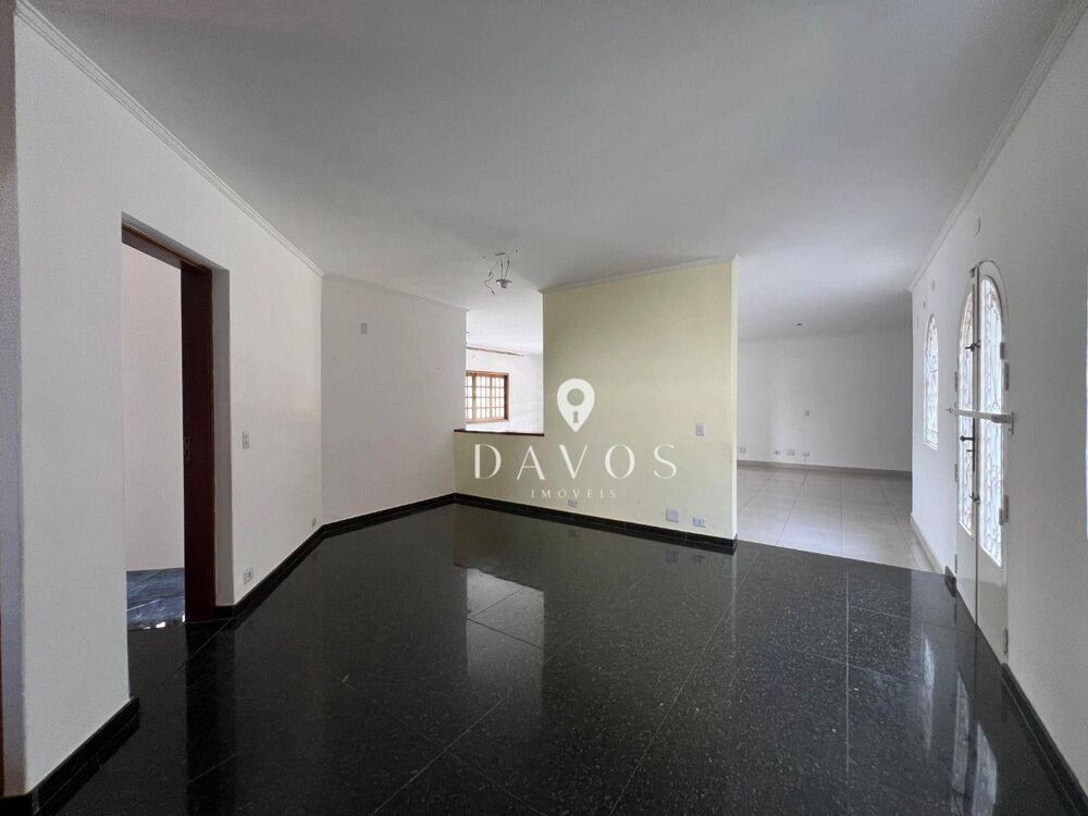 Sobrado, 3 quartos, 439 m² - Foto 2