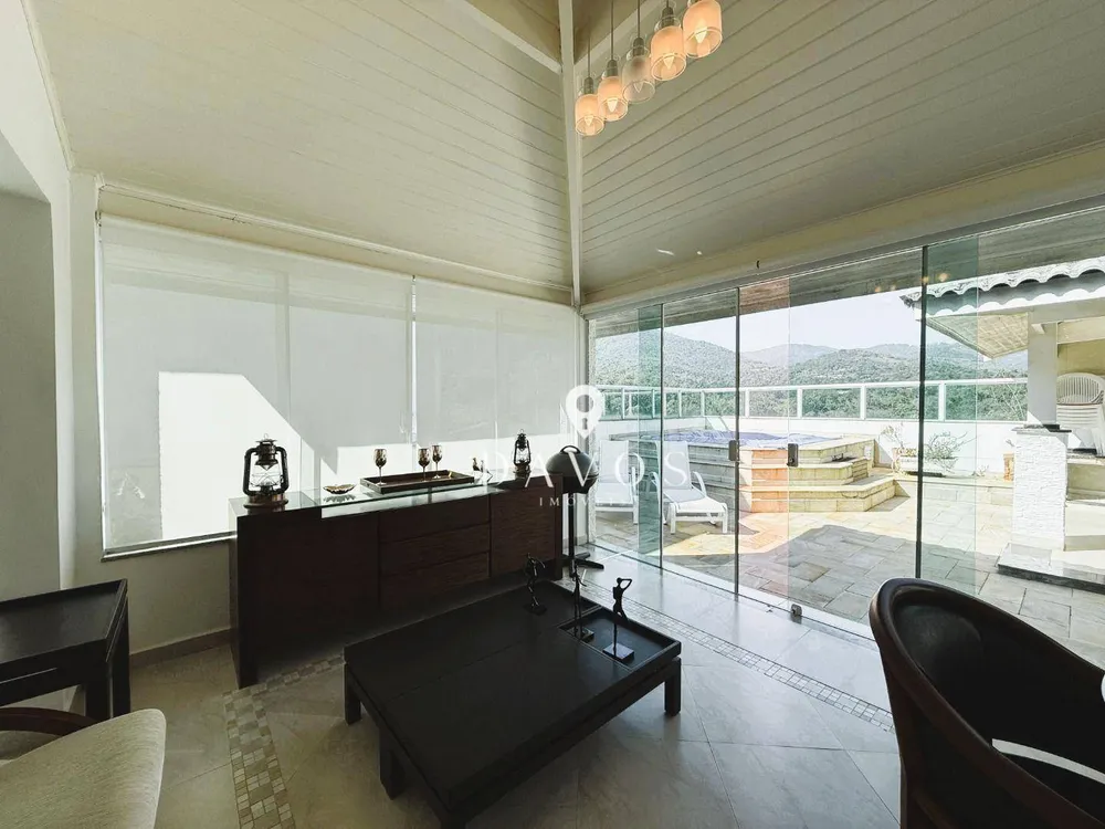 Sobrado, 4 quartos, 250 m² - Foto 1