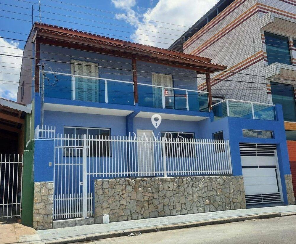 Sobrado, 3 quartos, 225 m² - Foto 1