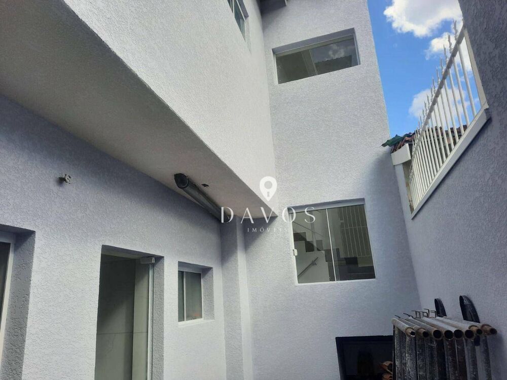 Sobrado, 3 quartos, 225 m² - Foto 2