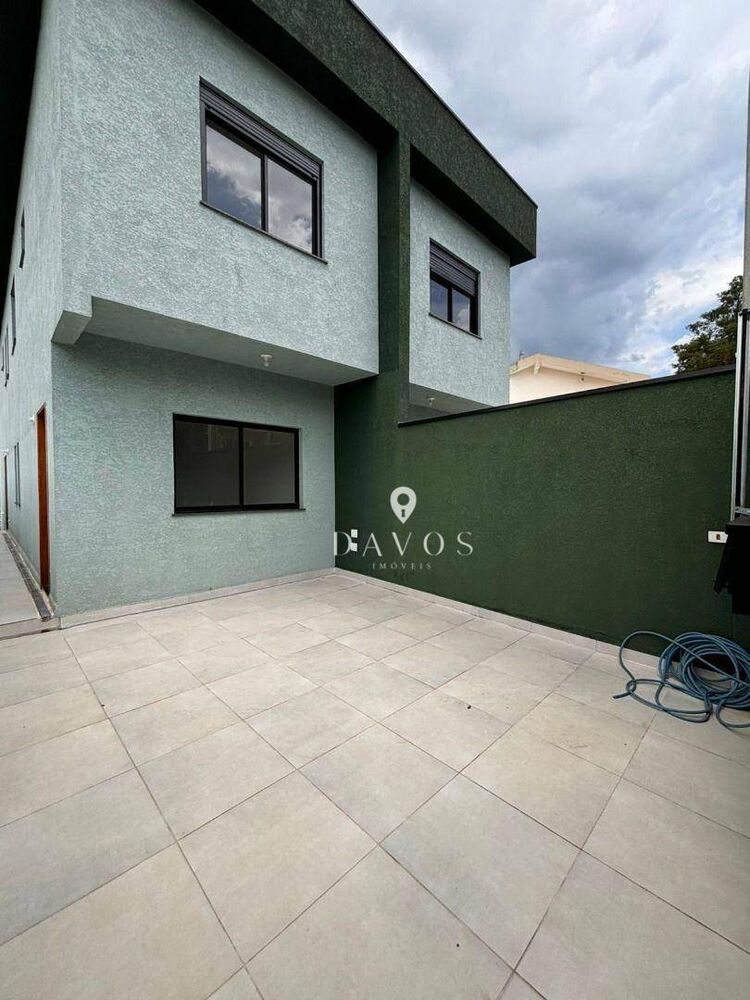 Sobrado, 3 quartos, 198 m² - Foto 1