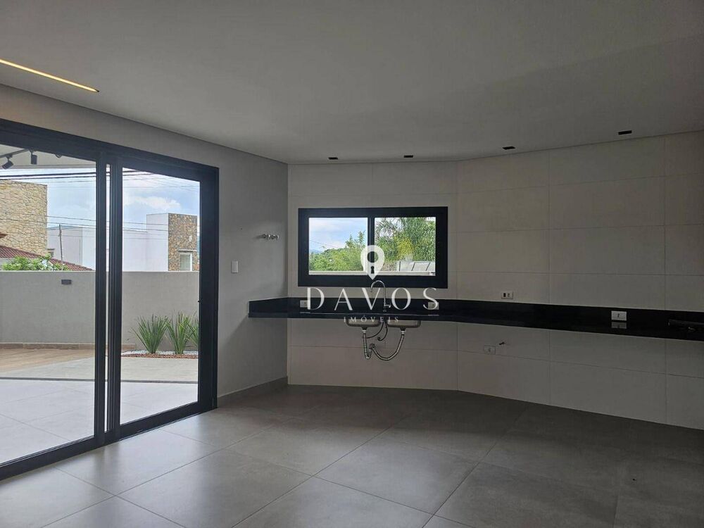 Sobrado, 3 quartos, 216 m² - Foto 2