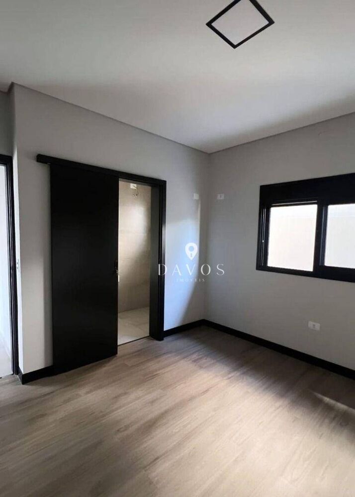 Sobrado, 3 quartos, 216 m² - Foto 1