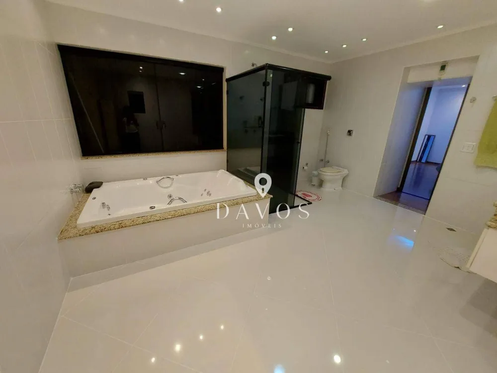 Sobrado, 3 quartos, 321 m² - Foto 1
