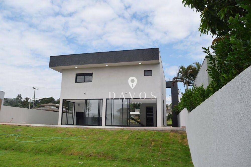 Sobrado, 4 quartos, 252 m² - Foto 1
