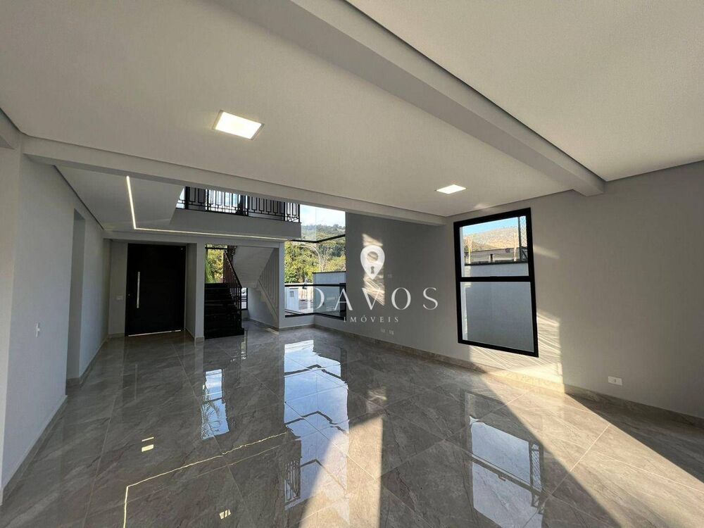 Sobrado, 3 quartos, 350 m² - Foto 2