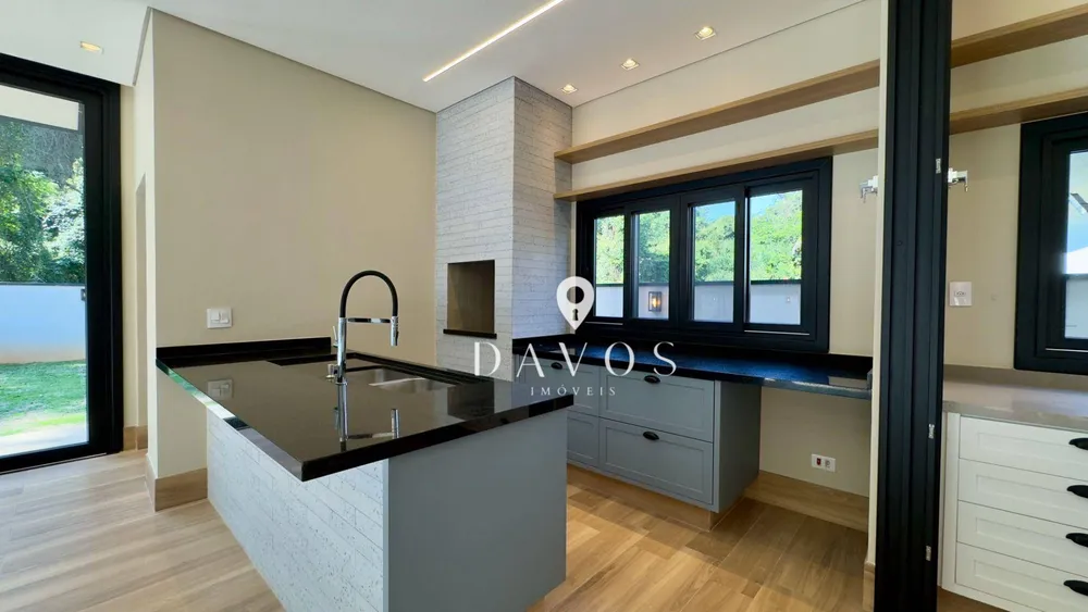 Sobrado, 4 quartos, 462 m² - Foto 1