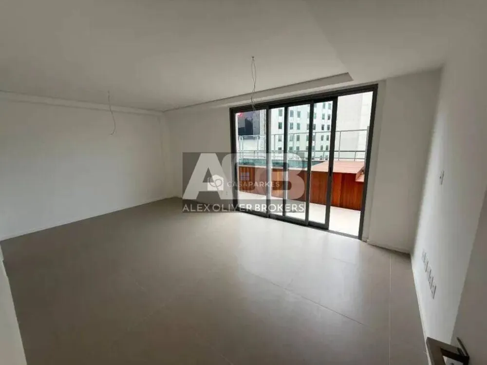 Cobertura, 3 quartos, 266 m² - Foto 6