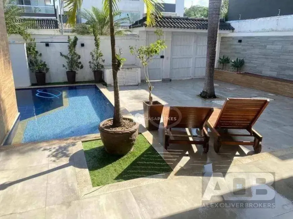 Casa, 5 quartos, 280 m² - Foto 4