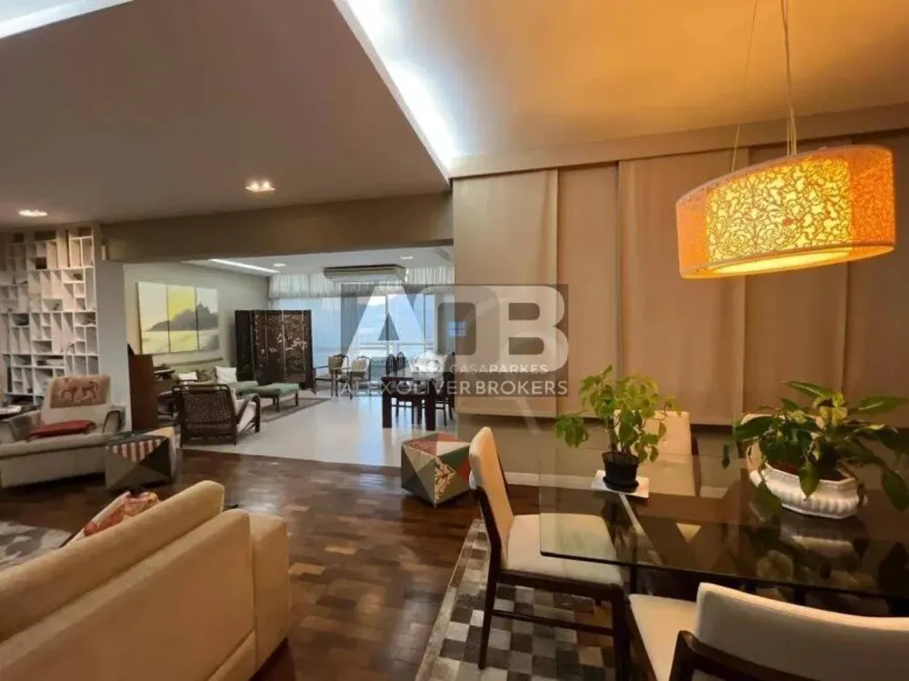 Cobertura, 3 quartos, 245 m² - Foto 2