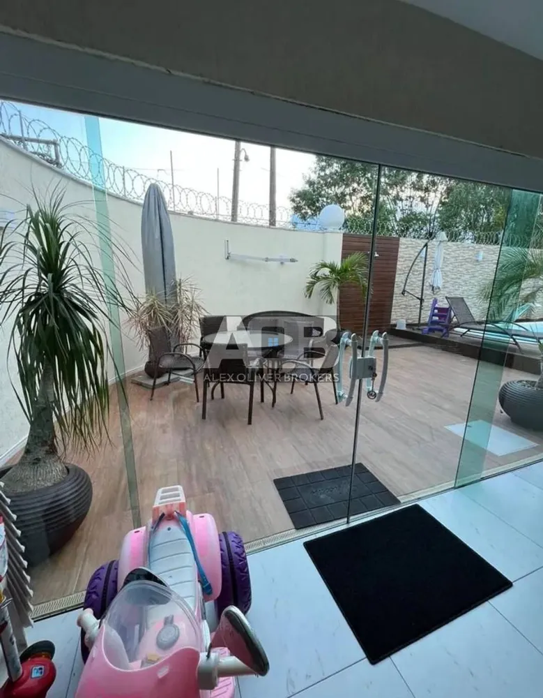 Casa, 4 quartos, 260 m² - Foto 1