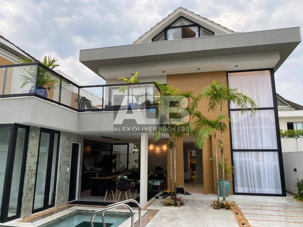 Casa, 4 quartos, 267 m² - Foto 1