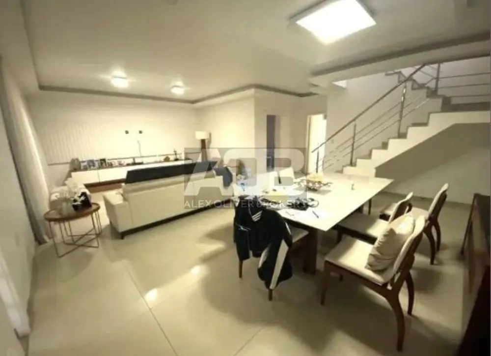 Casa, 5 quartos, 251 m² - Foto 5