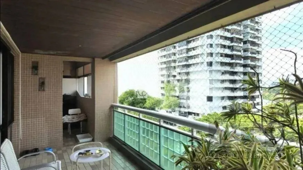 Apartamento, 3 quartos, 140 m² - Foto 1