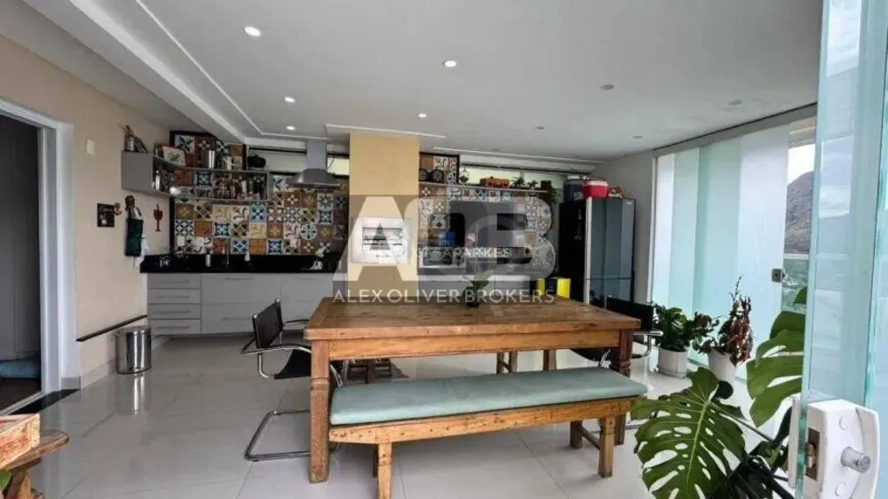 Cobertura, 4 quartos, 220 m² - Foto 3