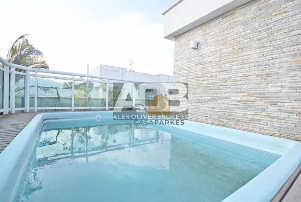 Cobertura, 3 quartos, 195 m² - Foto 2
