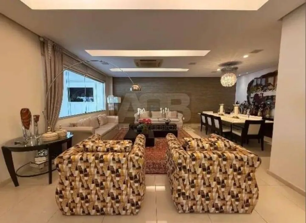 Casa, 5 quartos, 1350 m² - Foto 4