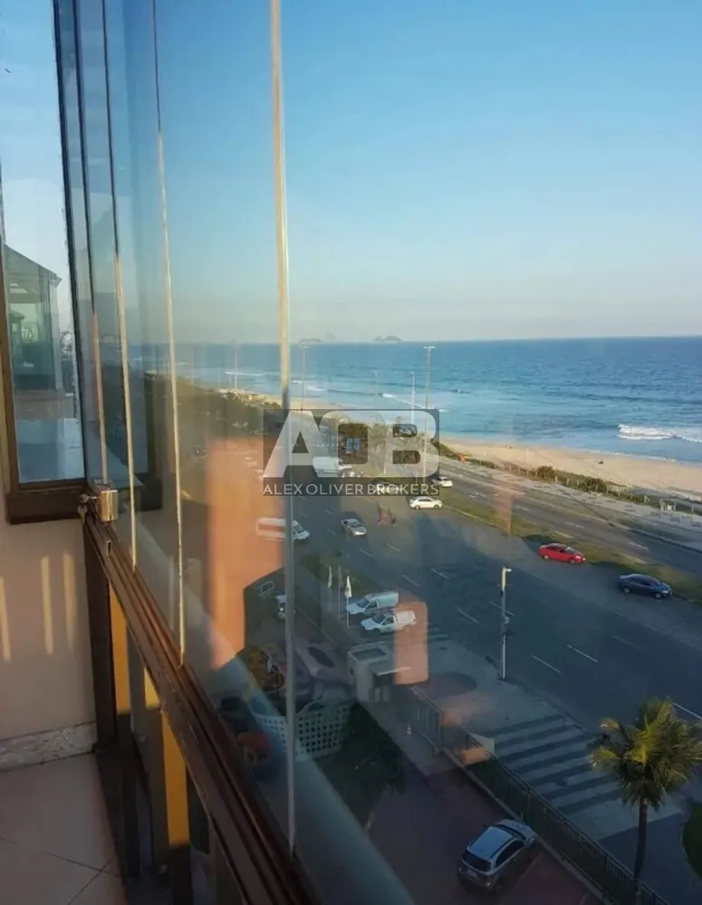 Cobertura, 3 quartos, 225 m² - Foto 1
