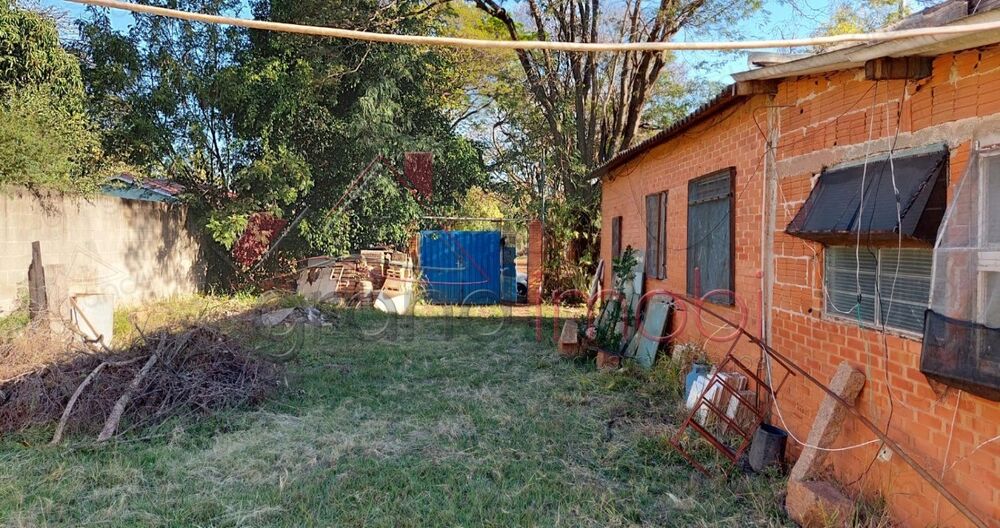 Terreno à venda com 1 quarto, 1000m² - Foto 4
