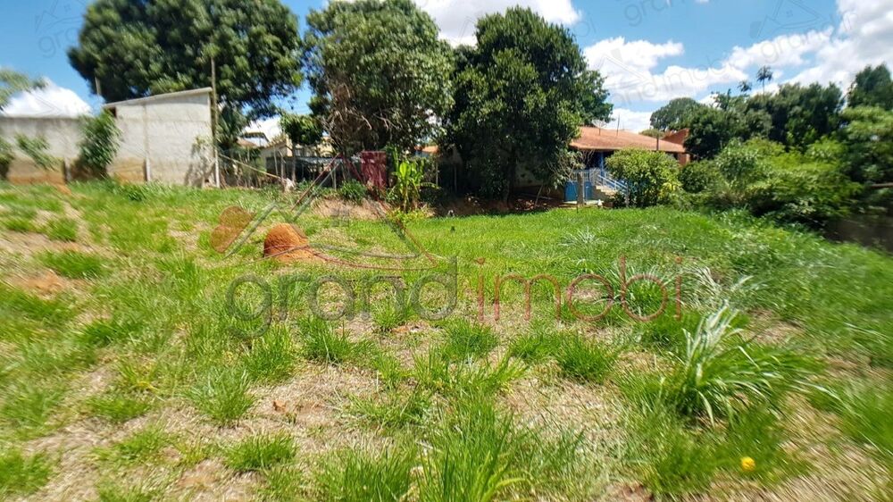 Terreno à venda, 1000m² - Foto 9