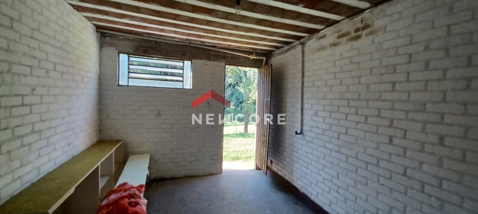 Chácara à venda com 4 quartos, 150m² - Foto 32