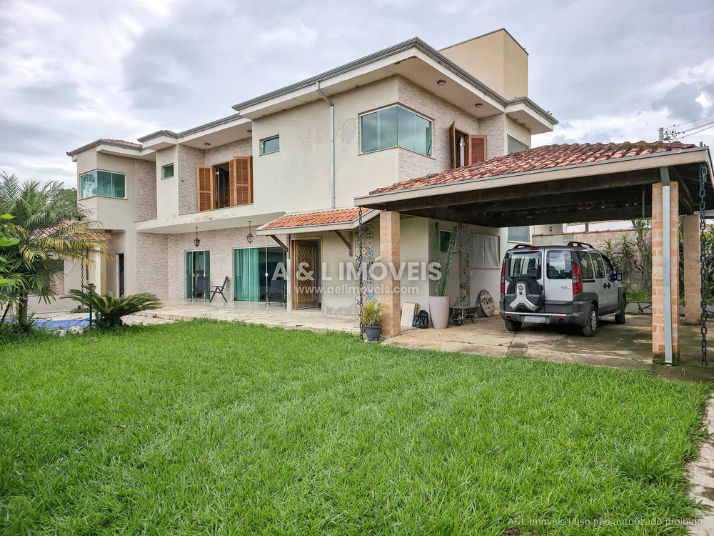 Casa, 5 quartos, 313 m² - Foto 1