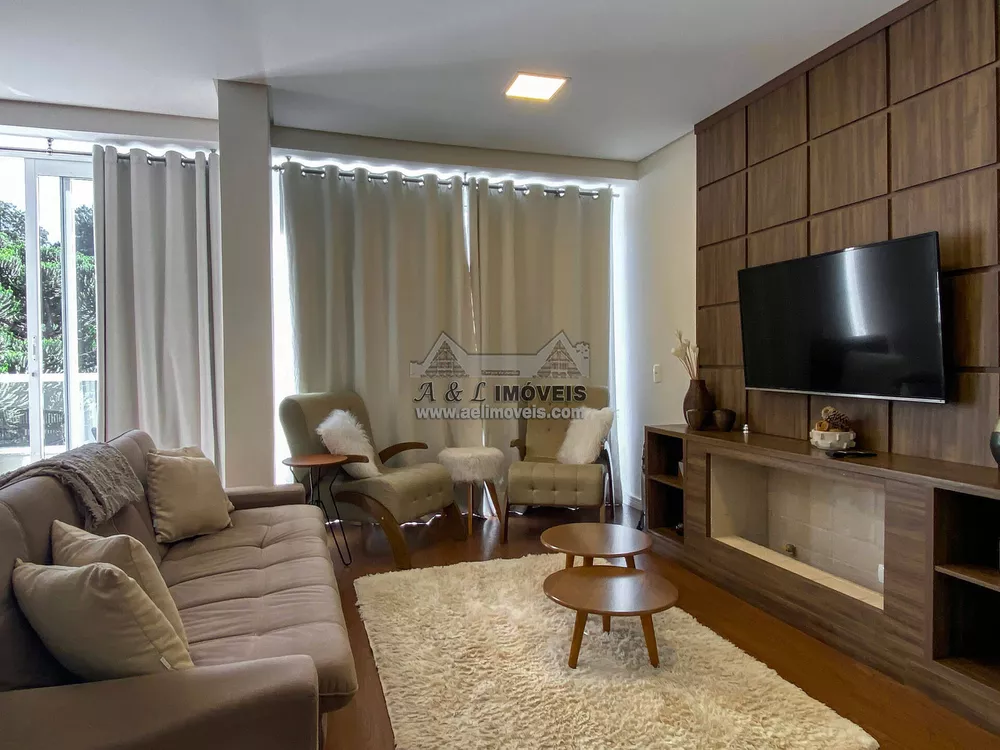 Apartamento à venda com 2 quartos, 103m² - Foto 1