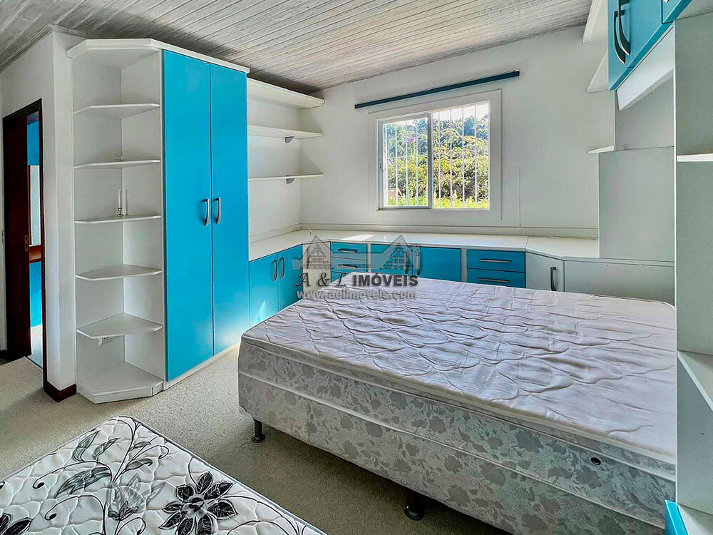 Casa à venda com 3 quartos, 189m² - Foto 3