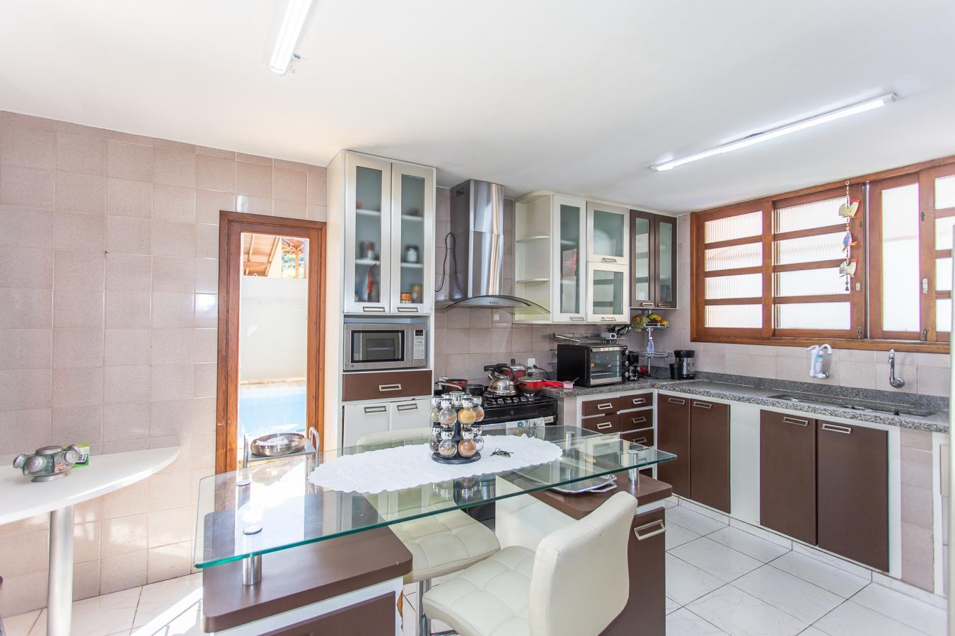 Casa à venda com 4 quartos, 360m² - Foto 19