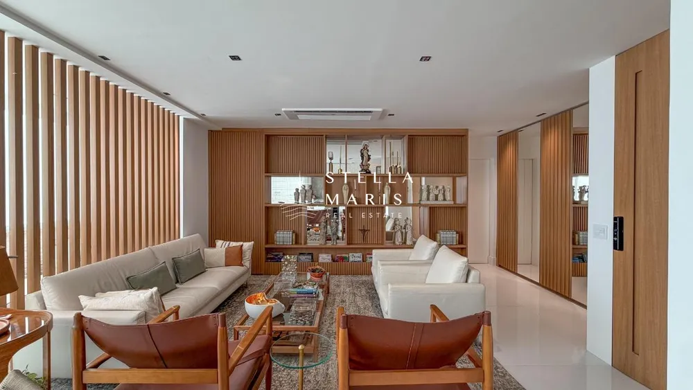 Apartamento, 3 quartos, 140 m² - Foto 1