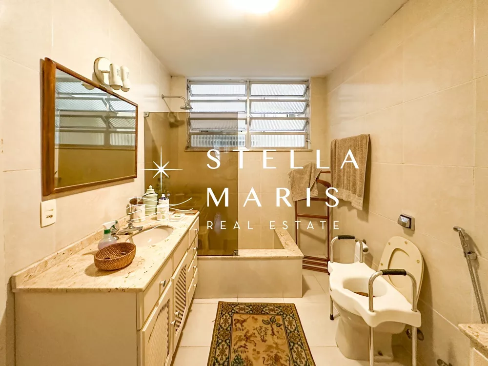 Apartamento, 3 quartos, 242 m² - Foto 1
