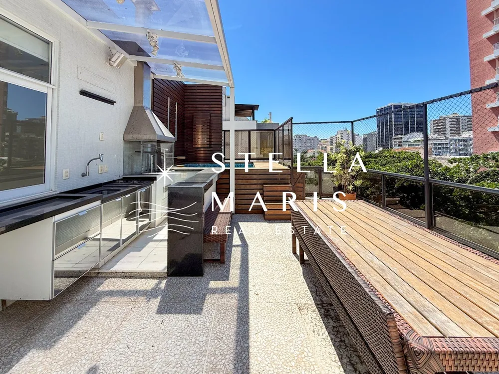 Cobertura, 3 quartos, 220 m² - Foto 2