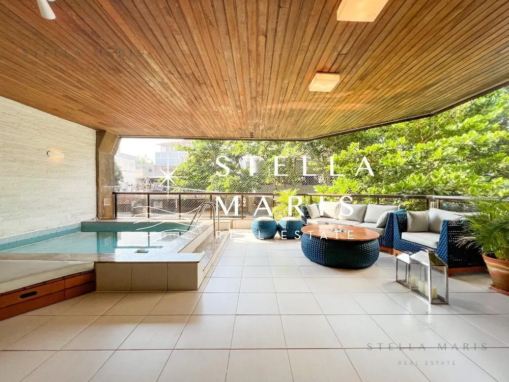 Apartamento, 3 quartos, 208 m² - Foto 1