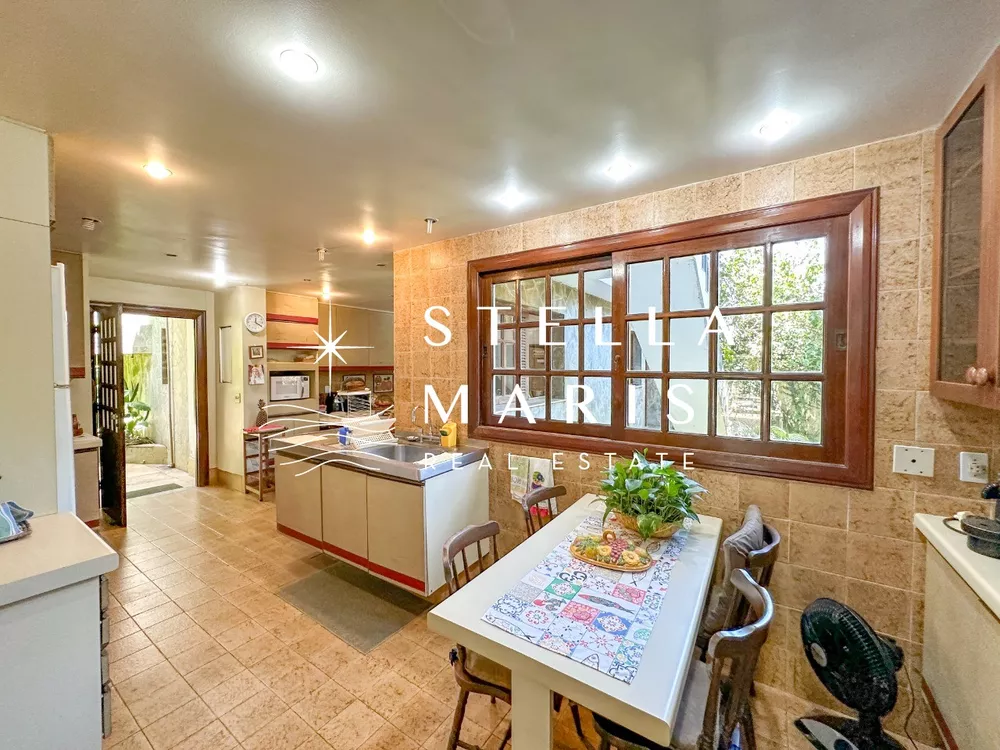 Casa, 6 quartos, 1135 m² - Foto 1