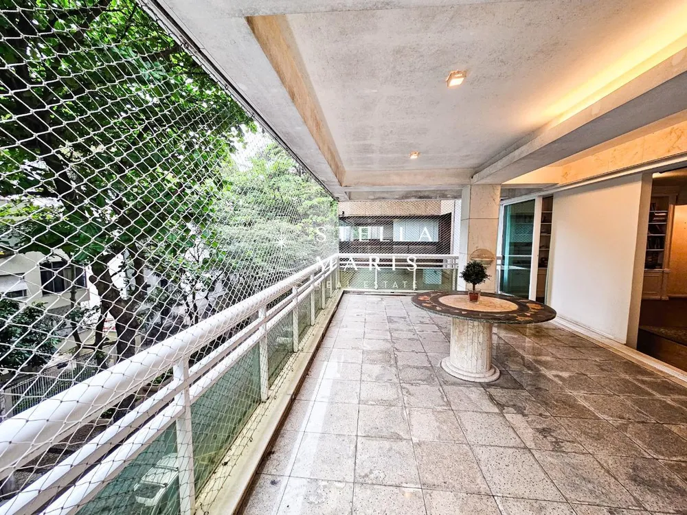 Apartamento, 3 quartos, 225 m² - Foto 1