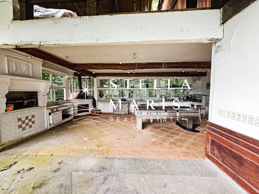 Casa, 5 quartos, 1510 m² - Foto 1