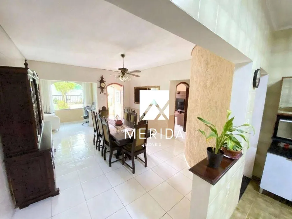 Casa, 7 quartos, 303 m² - Foto 1
