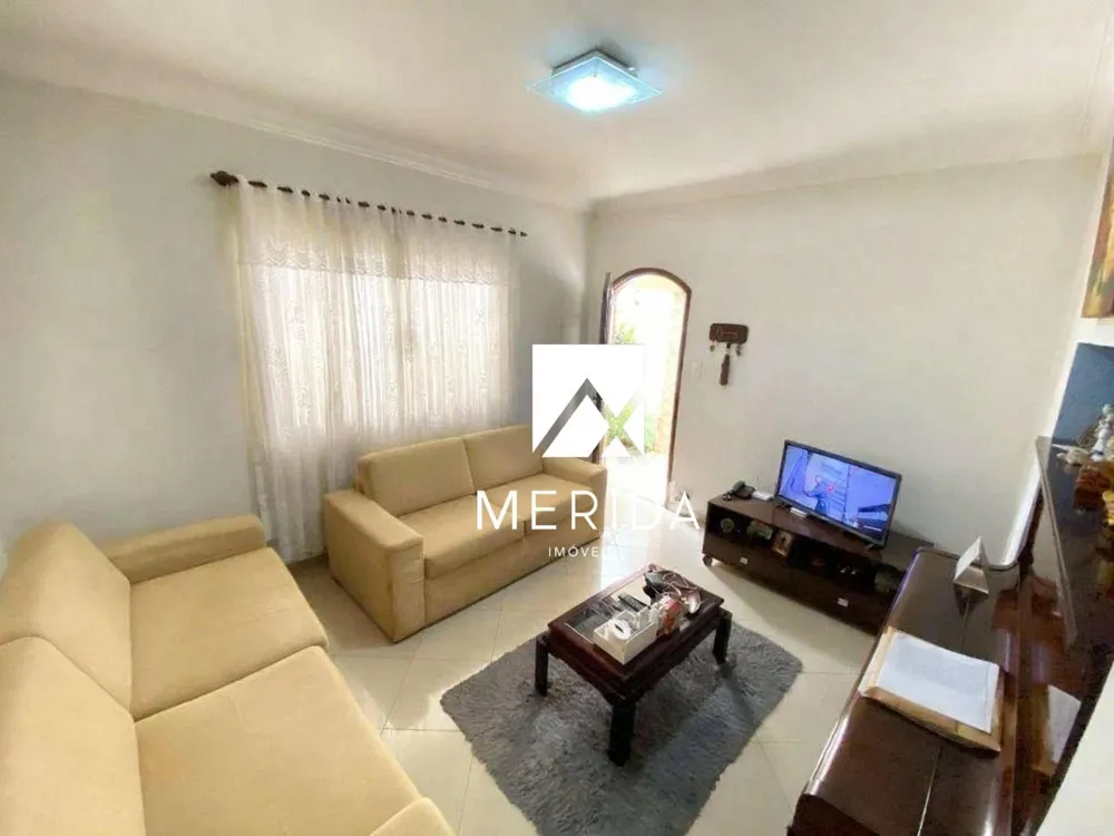 Casa, 7 quartos, 303 m² - Foto 2