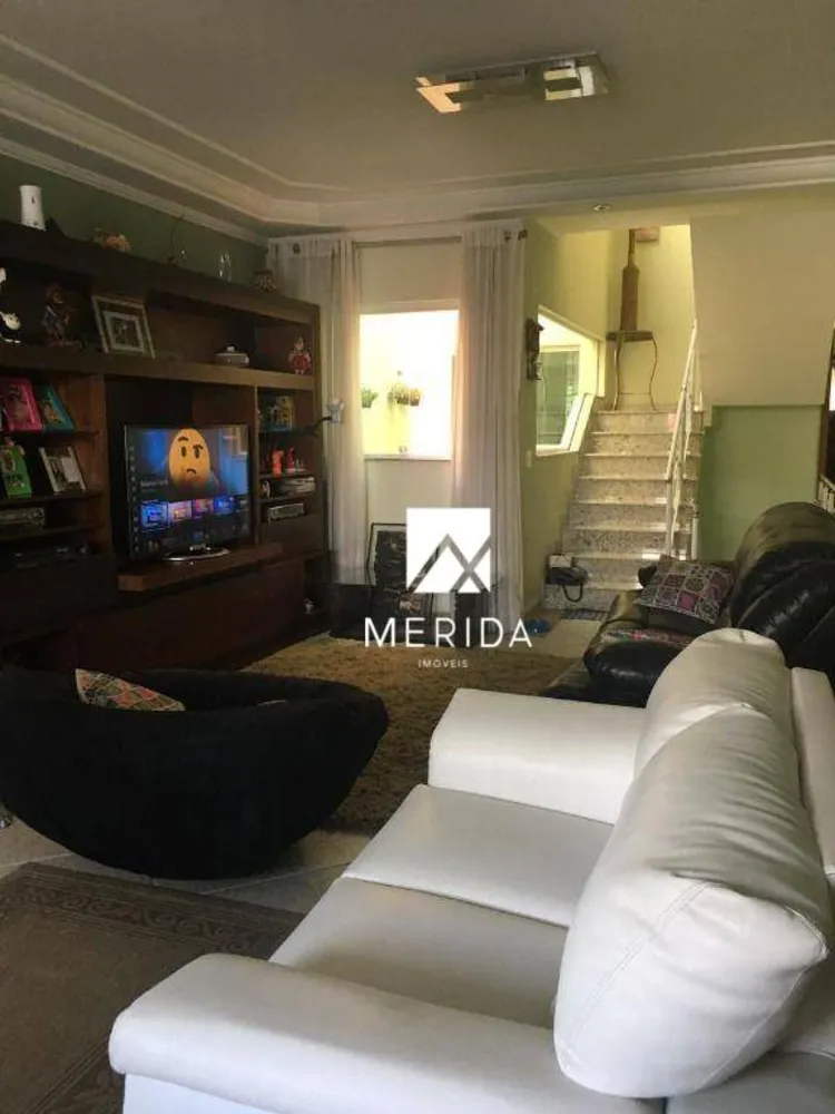 Sobrado, 3 quartos, 290 m² - Foto 1