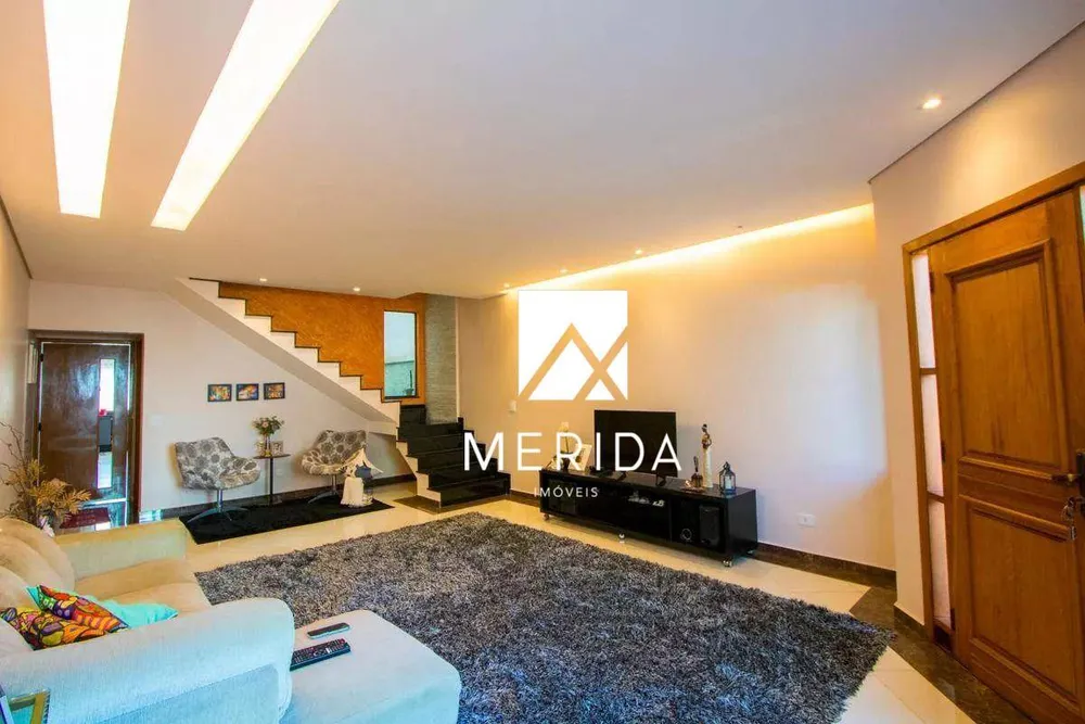 Sobrado, 3 quartos, 260 m² - Foto 1