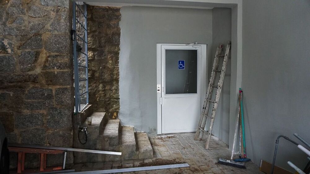 Sobrado à venda e aluguel com 8 quartos, 240m² - Foto 11