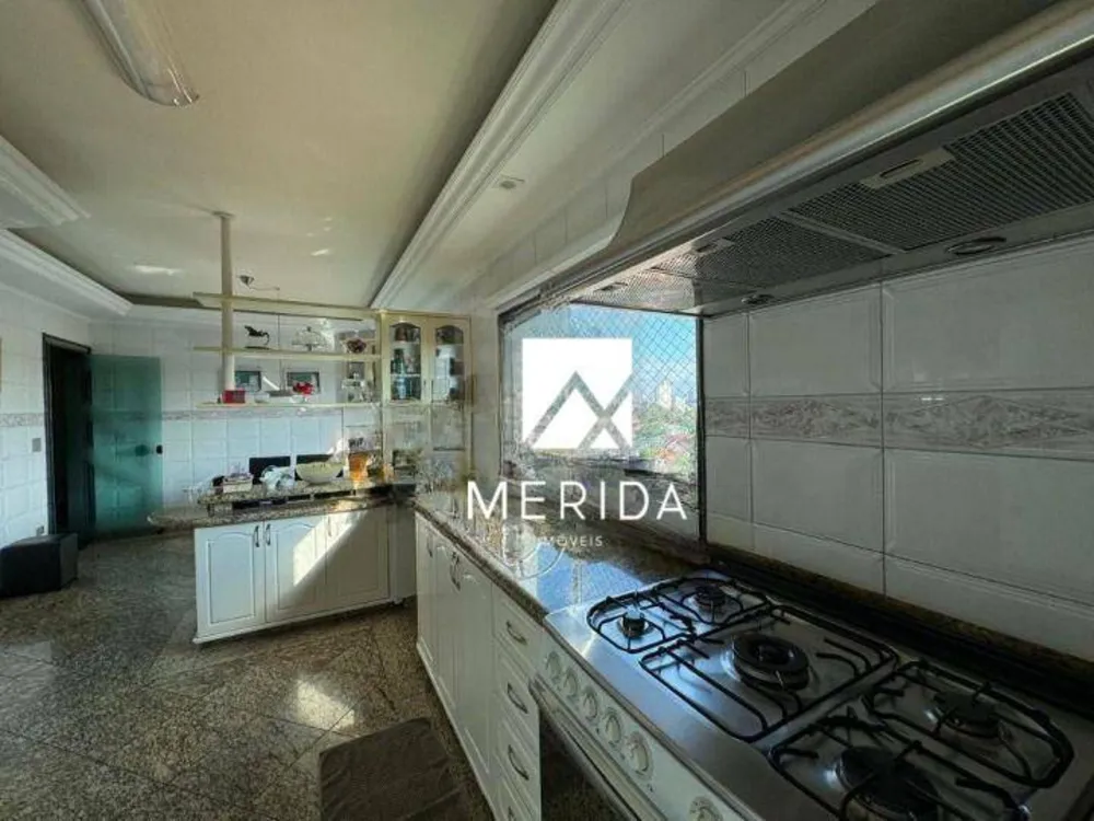 Apartamento, 3 quartos, 202 m² - Foto 1