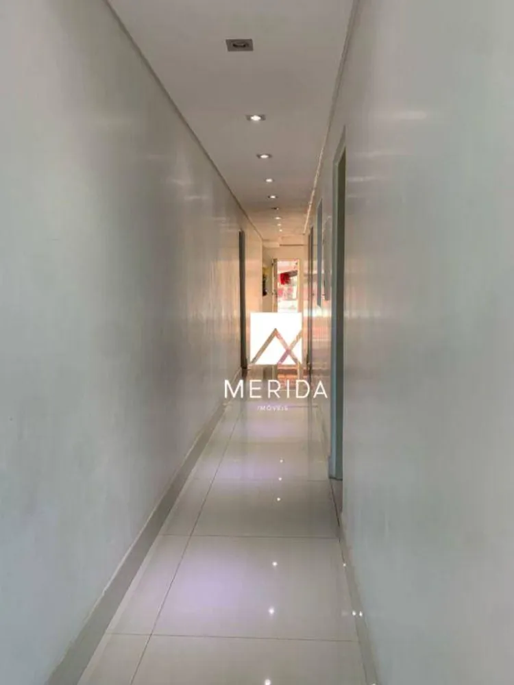 Sobrado, 3 quartos, 423 m² - Foto 1