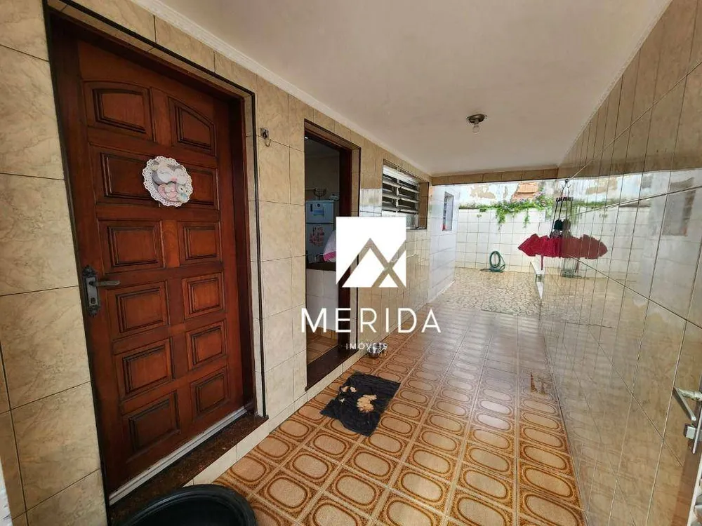 Sobrado, 6 quartos, 213 m² - Foto 2